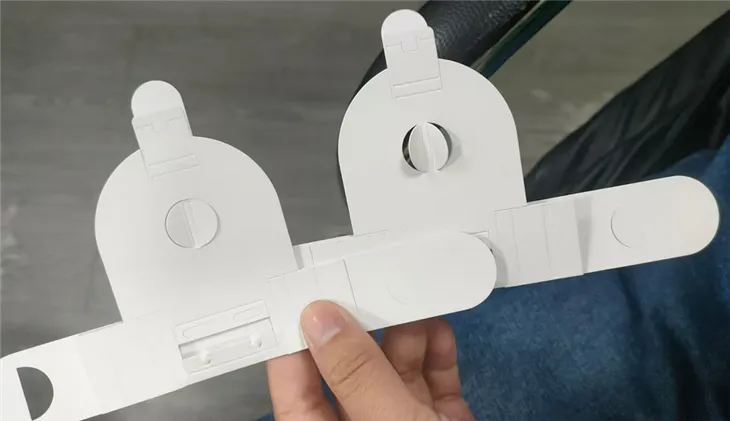 Papirnata kartica za podatkovni kabel, karton za embalažo podatkovnega kabla, beli karton za podatke PD, paket mobilnega podatkovnega kabla, enostransko prevlečen papir Fbb iz slonovine